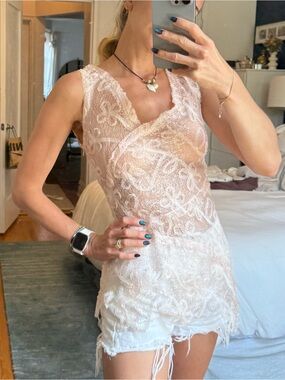 Sheer Lace V-Neck Sleeveless Top in Ivory Lace